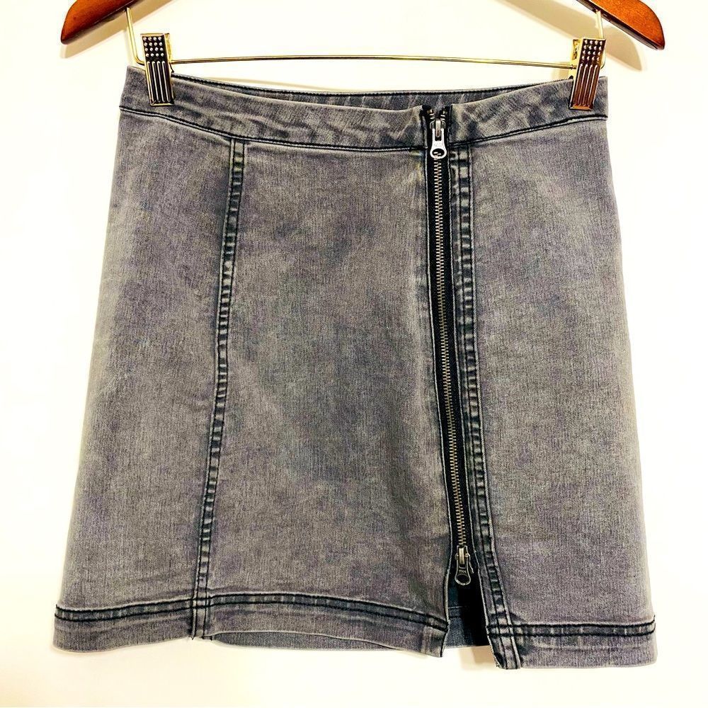 Free People Womens Gray This Way Or That Zip Up Denim Mini Skirt Size 6 - Picture 1 of 4